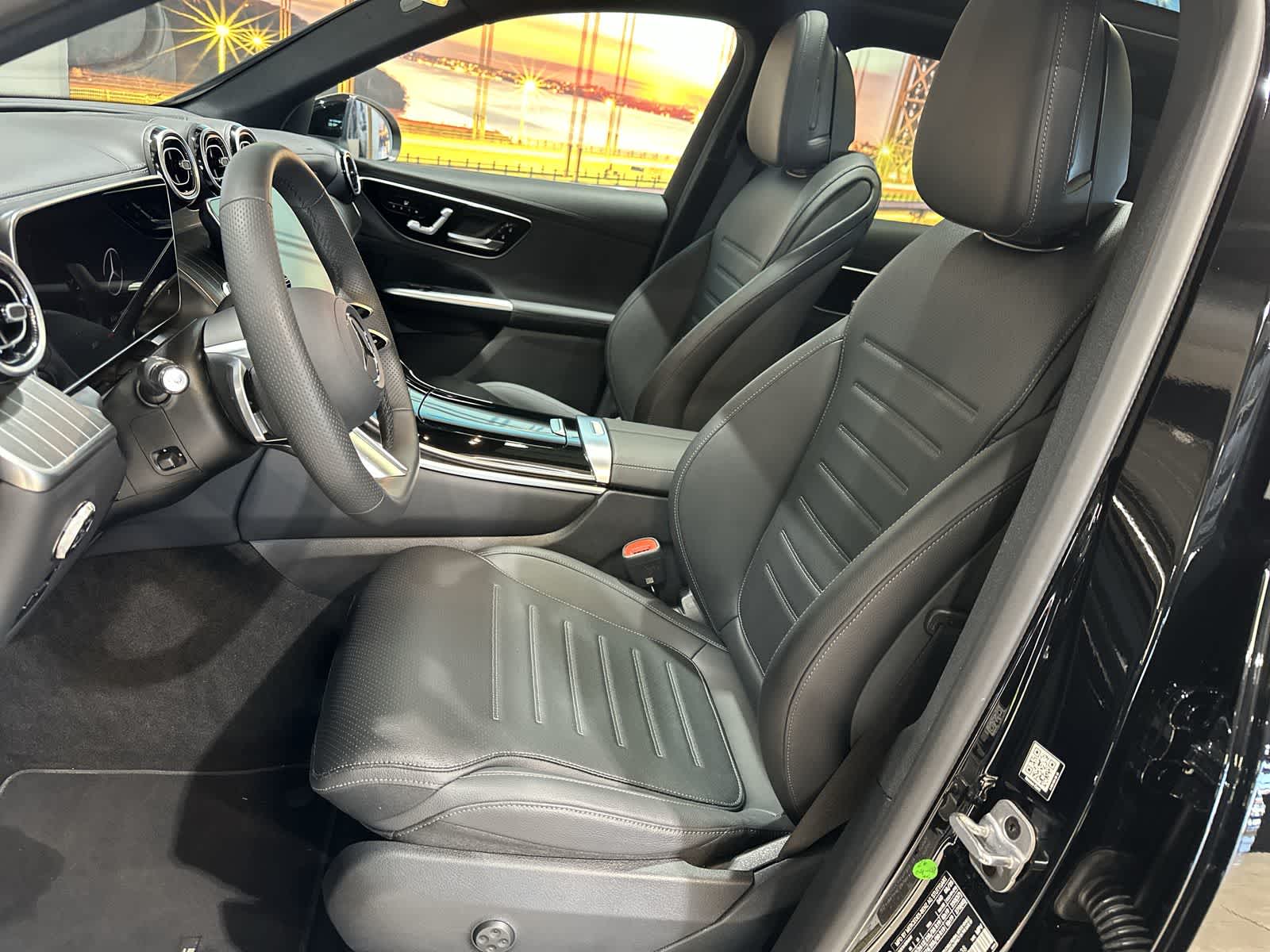 Thumbnail: 2026 Mercedes-Benz GLC - 23