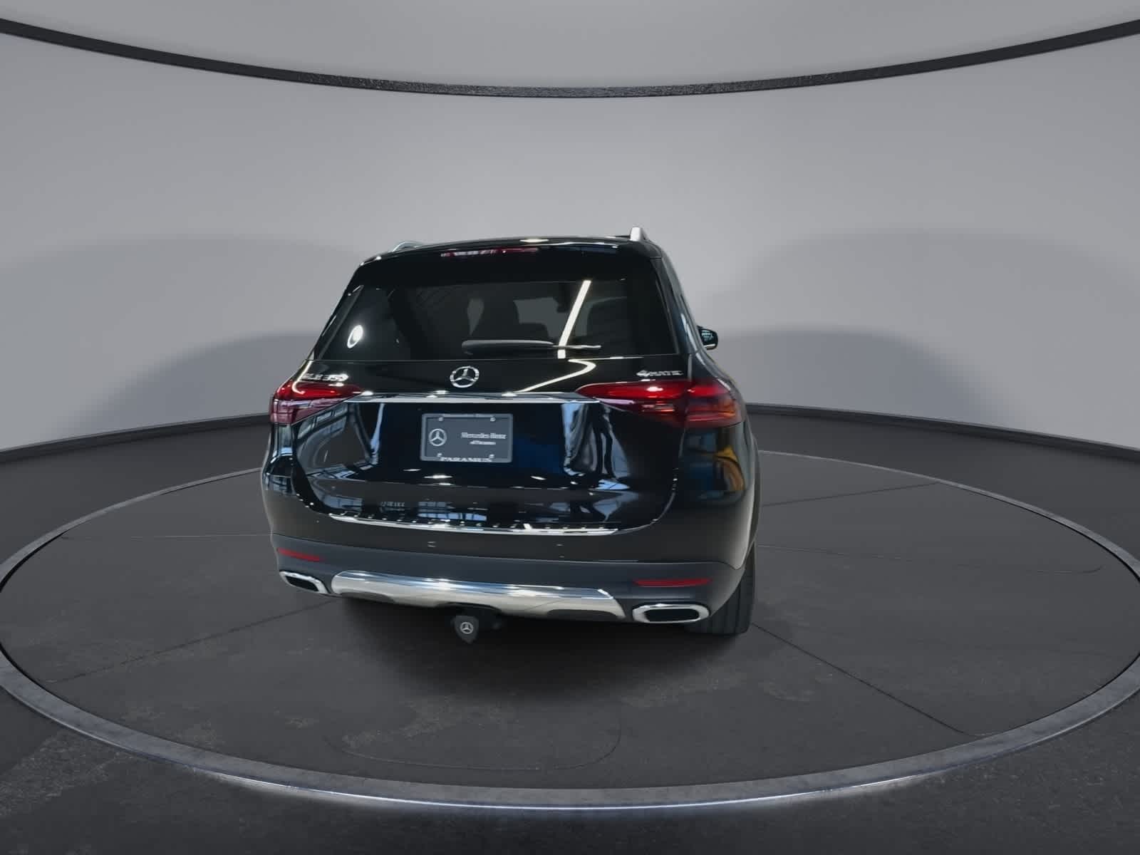 Thumbnail: 2026 Mercedes-Benz GLE - 10