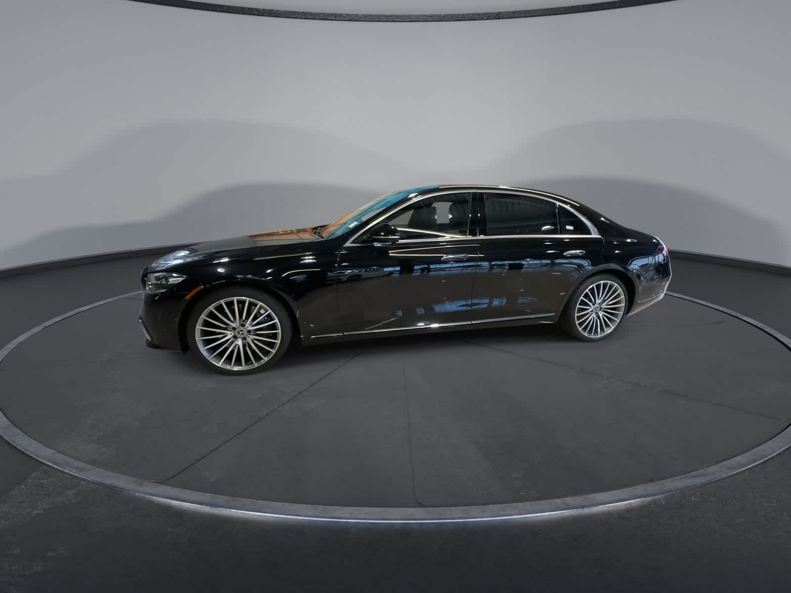 Thumbnail: 2022 Mercedes-Benz S-Class - 6