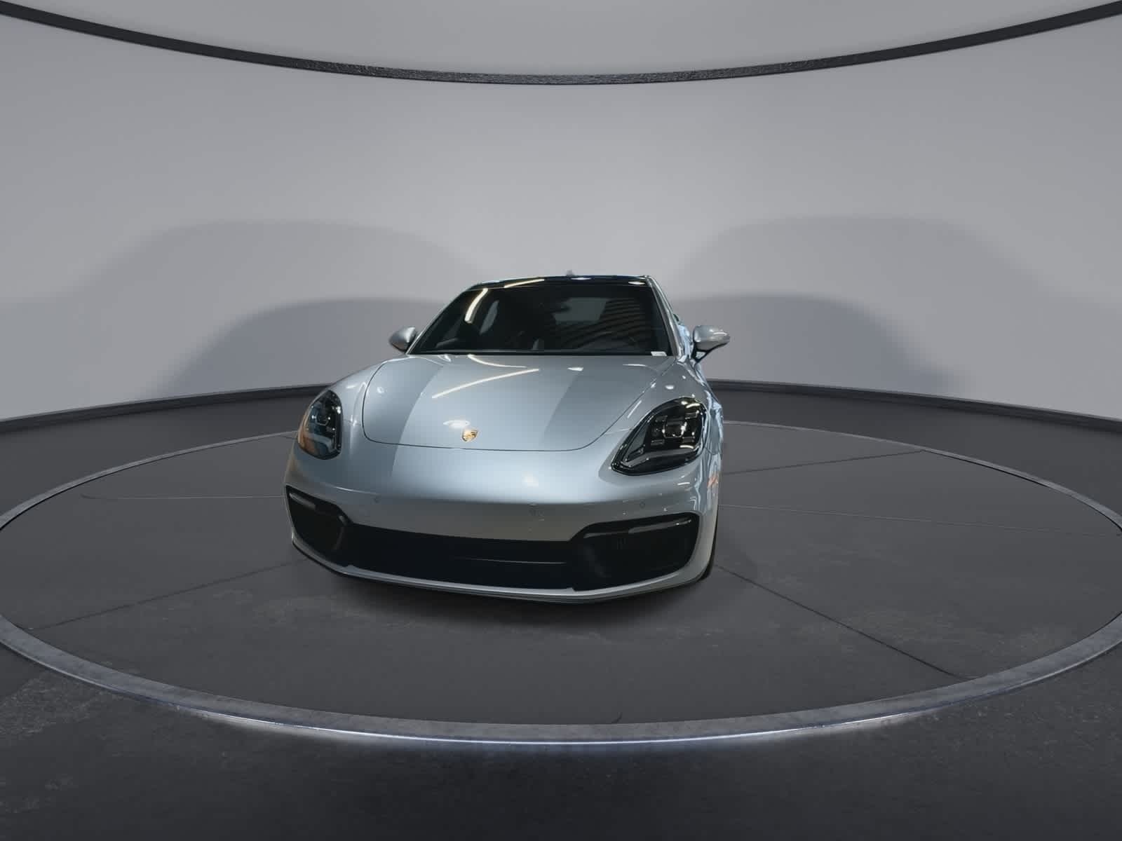 Thumbnail: 2023 Porsche Panamera - 4