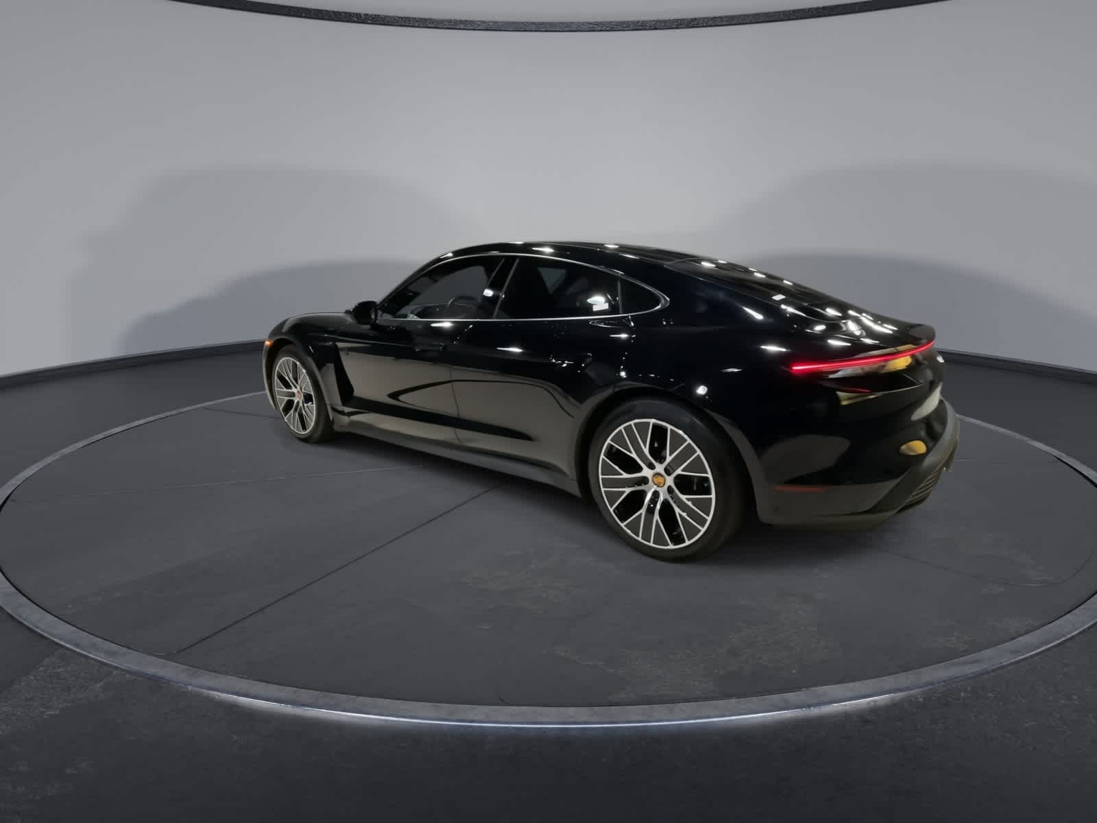 Thumbnail: 2023 Porsche Taycan - 8