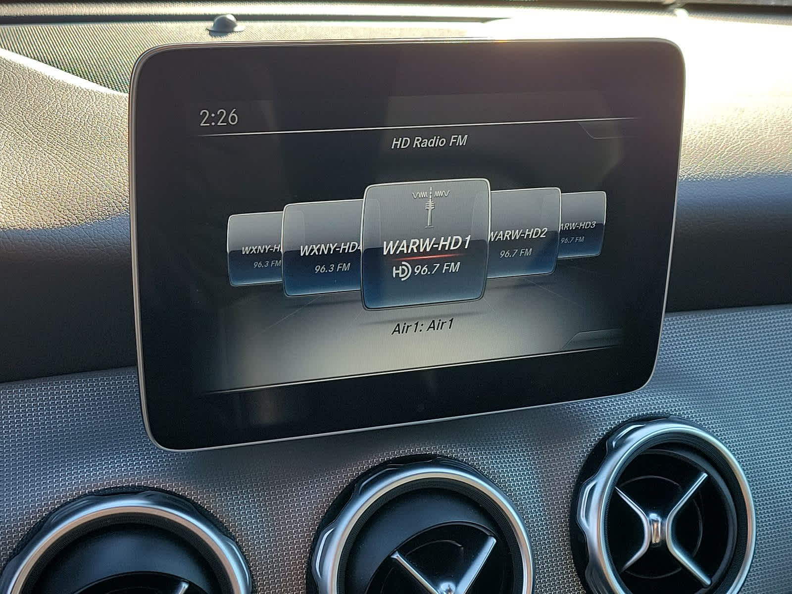 Thumbnail: 2020 Mercedes-Benz GLA - 14