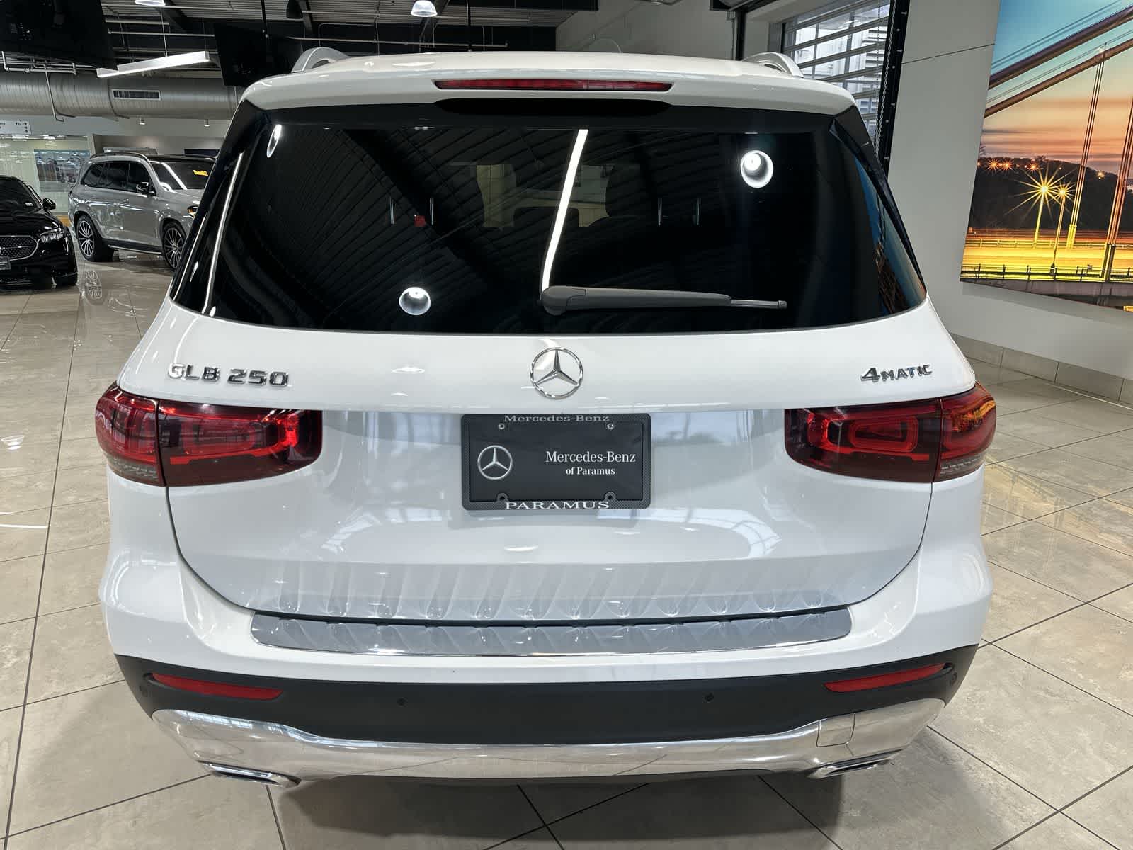 Thumbnail: 2020 Mercedes-Benz GLB - 17