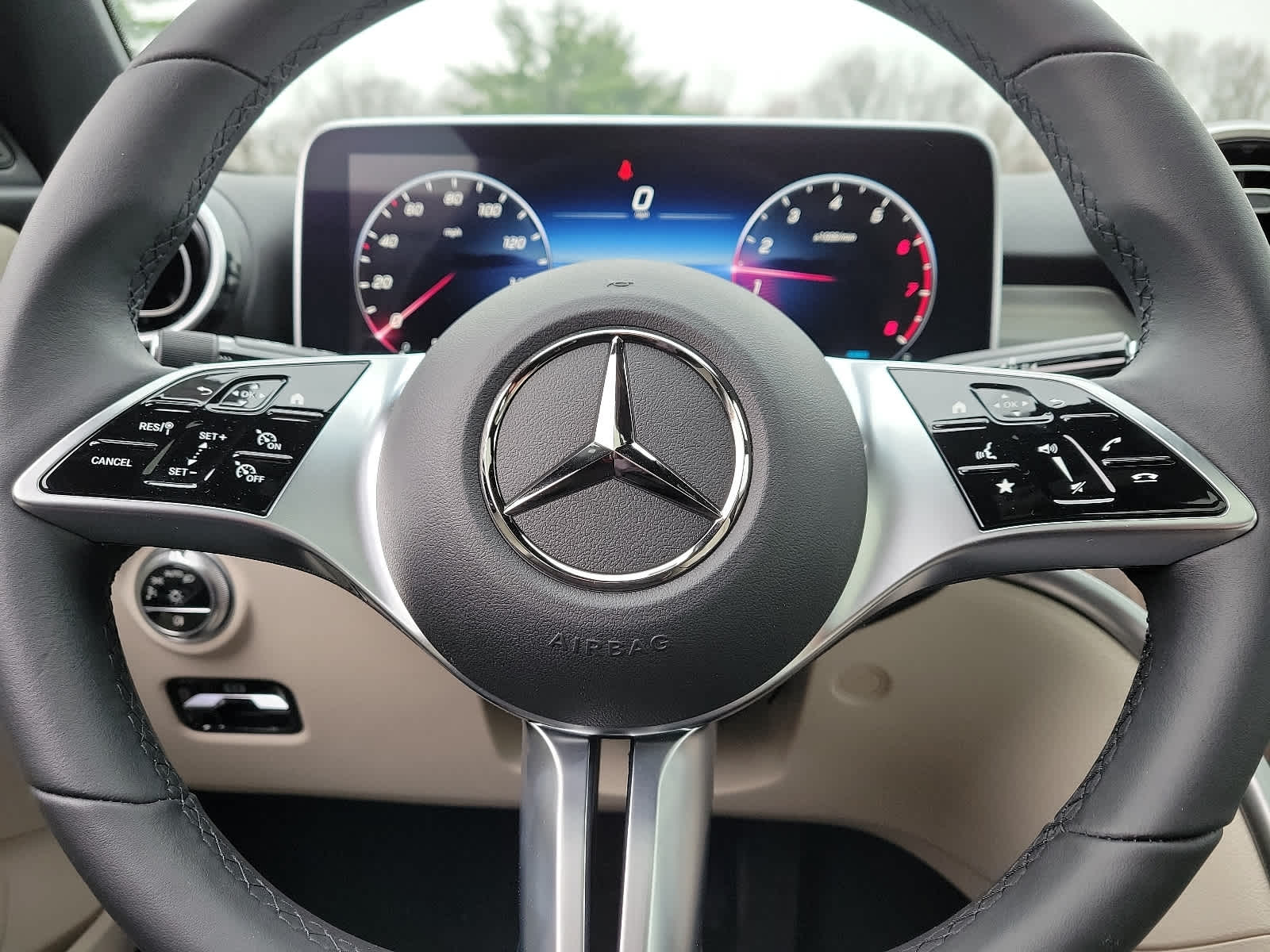 Thumbnail: 2024 Mercedes-Benz C-Class - 9