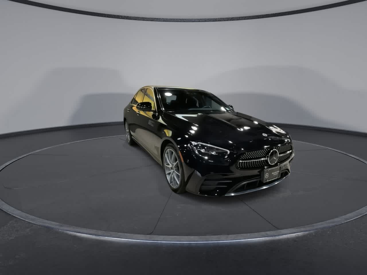 Thumbnail: 2022 Mercedes-Benz E-Class - 13