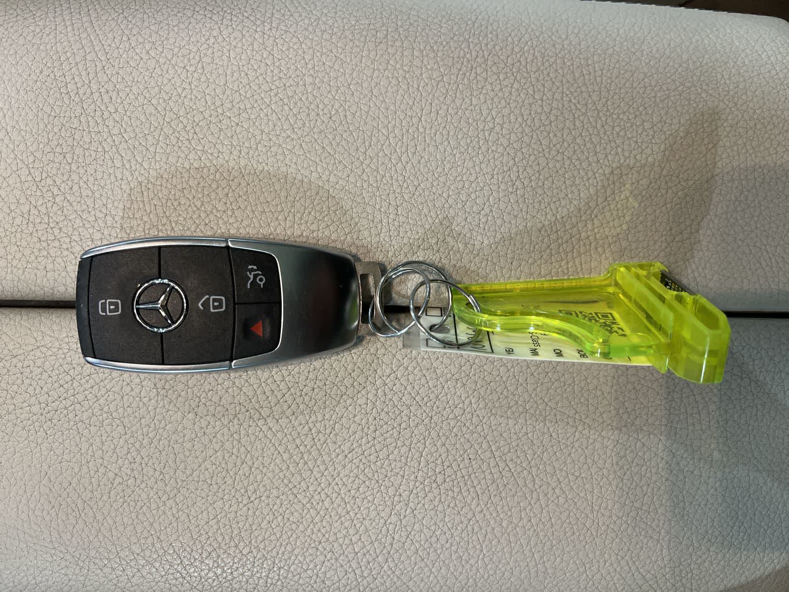 Thumbnail: 2022 Mercedes-Benz GLS - 32