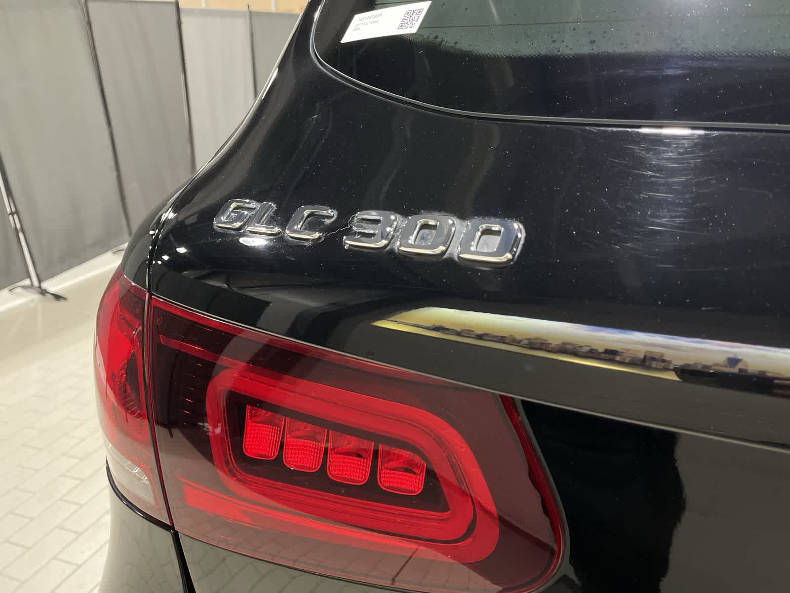 Thumbnail: 2022 Mercedes-Benz GLC - 19