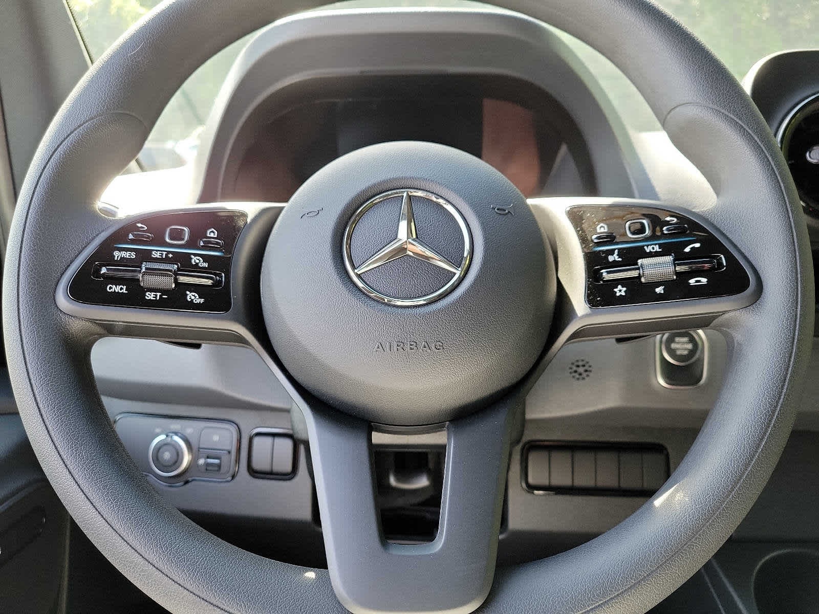 Thumbnail: 2024 Mercedes-Benz Sprinter - 7