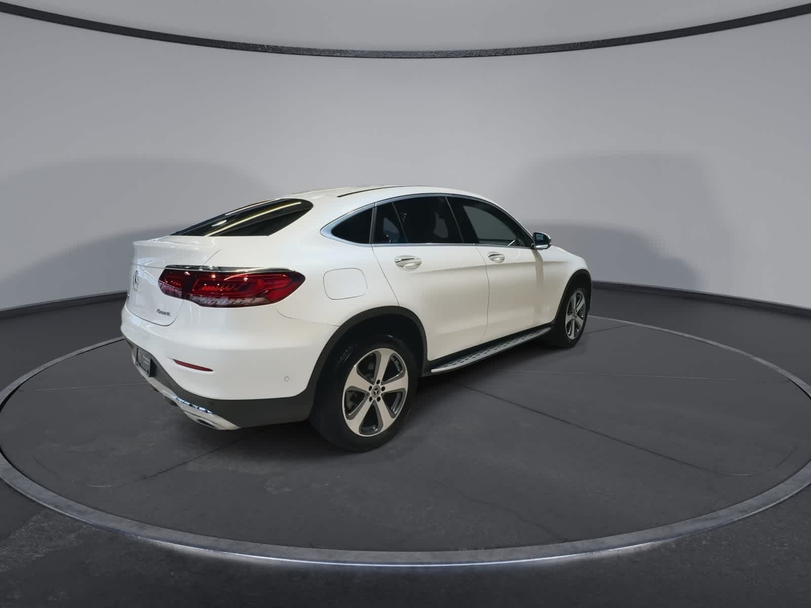 Thumbnail: 2023 Mercedes-Benz GLC - 11