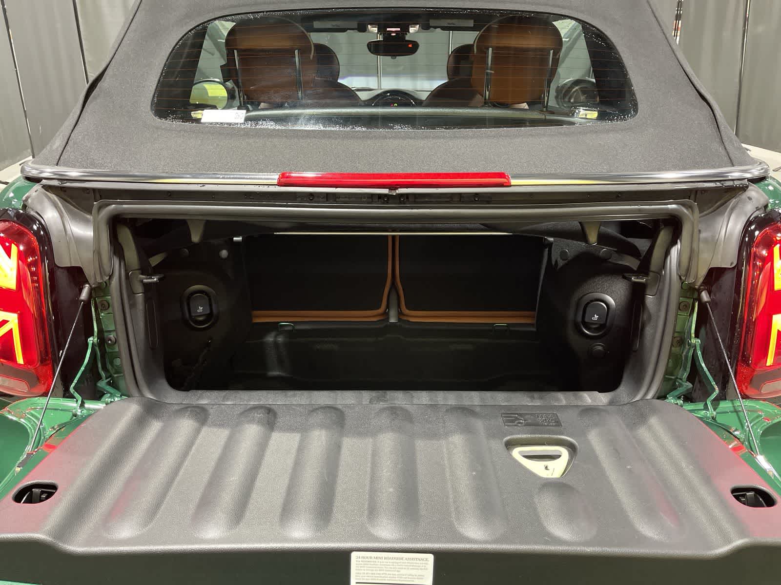 Thumbnail: 2022 MINI Cooper Convertible - 31