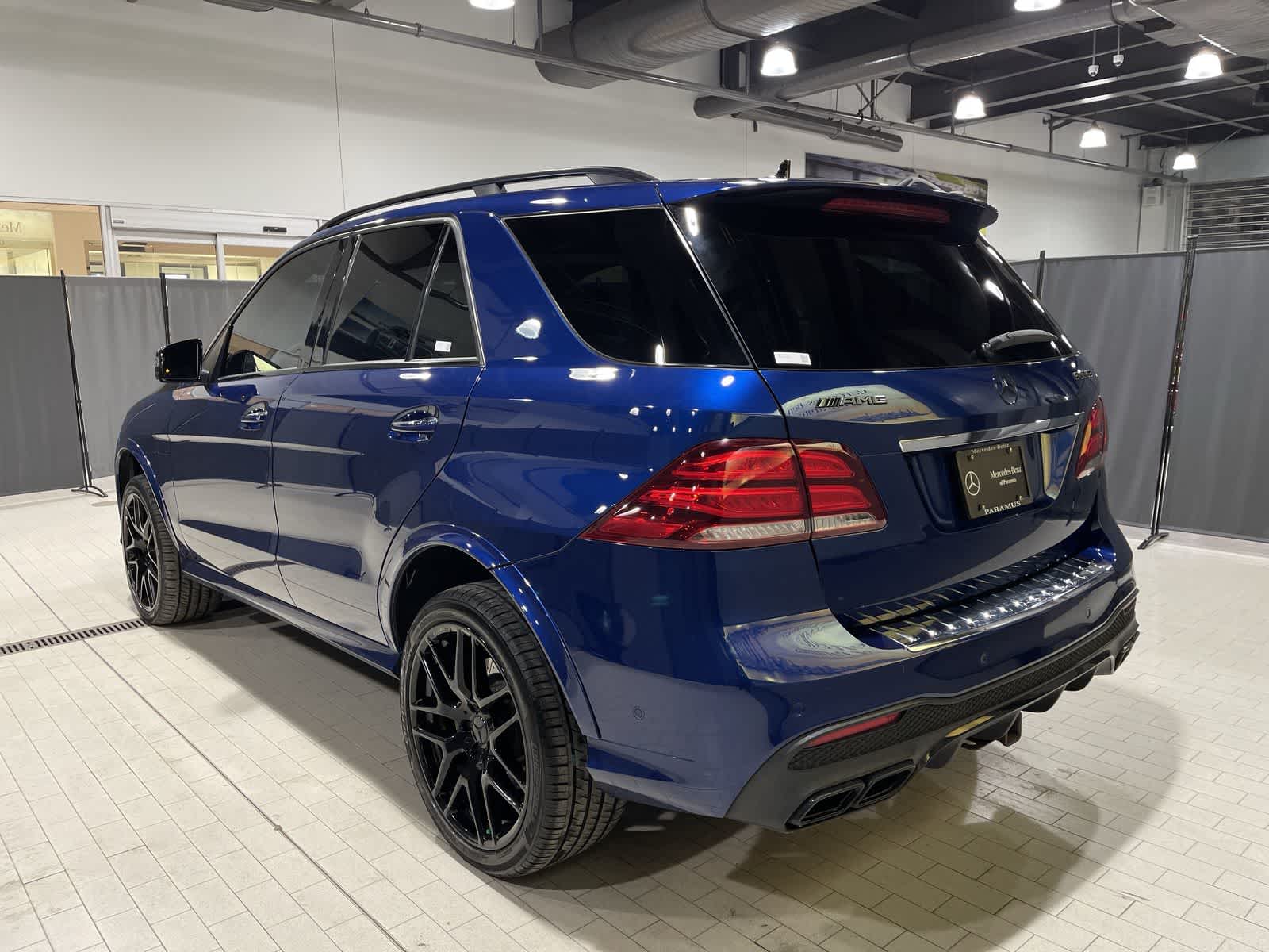 Thumbnail: 2019 Mercedes-Benz GL-Class - 16