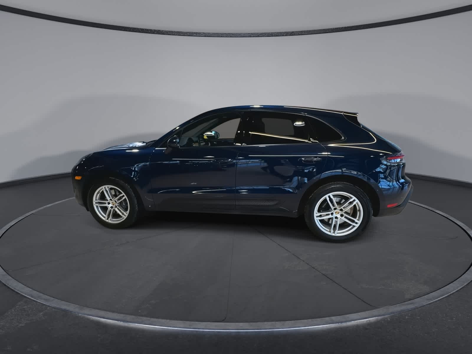Thumbnail: 2022 Porsche Macan - 7