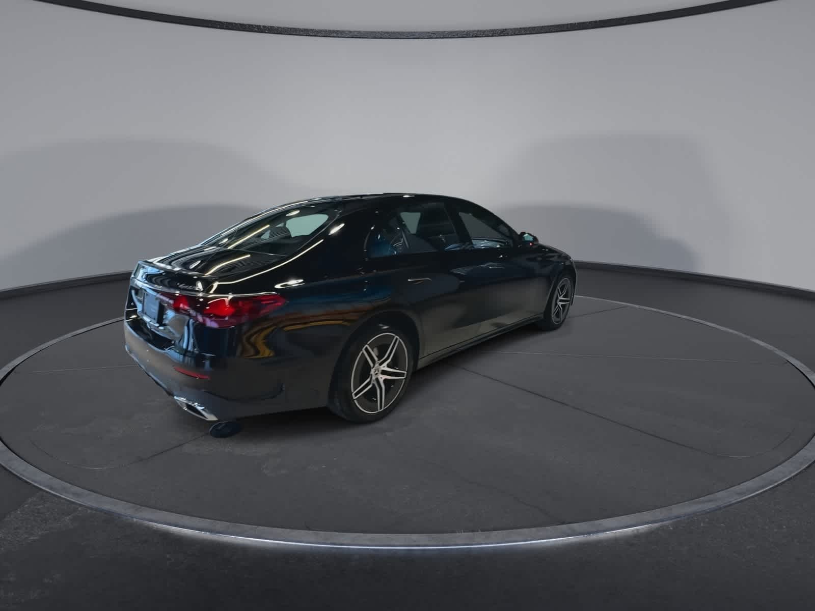 Thumbnail: 2026 Mercedes-Benz E-Class - 11