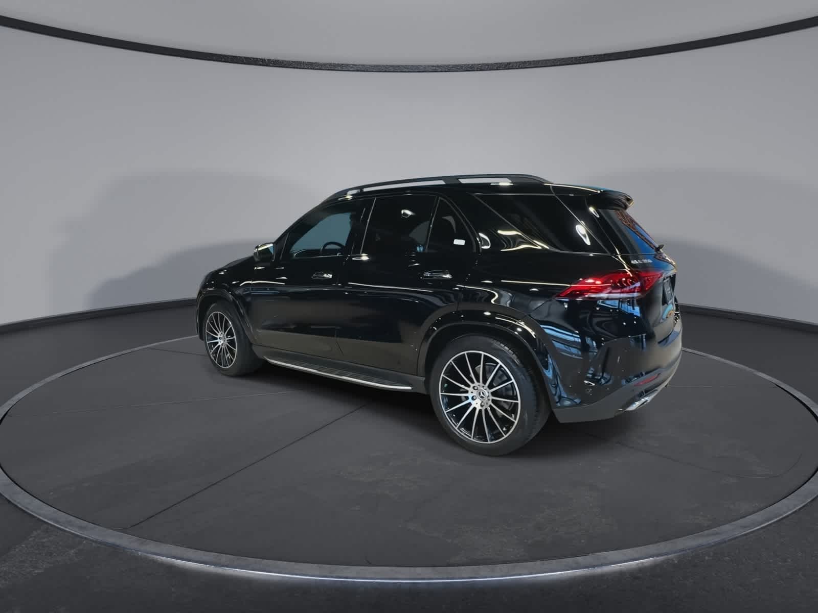 Thumbnail: 2023 Mercedes-Benz GLE - 8