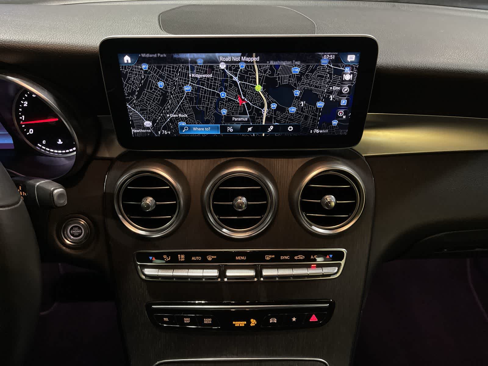 Thumbnail: 2020 Mercedes-Benz GLC - 28