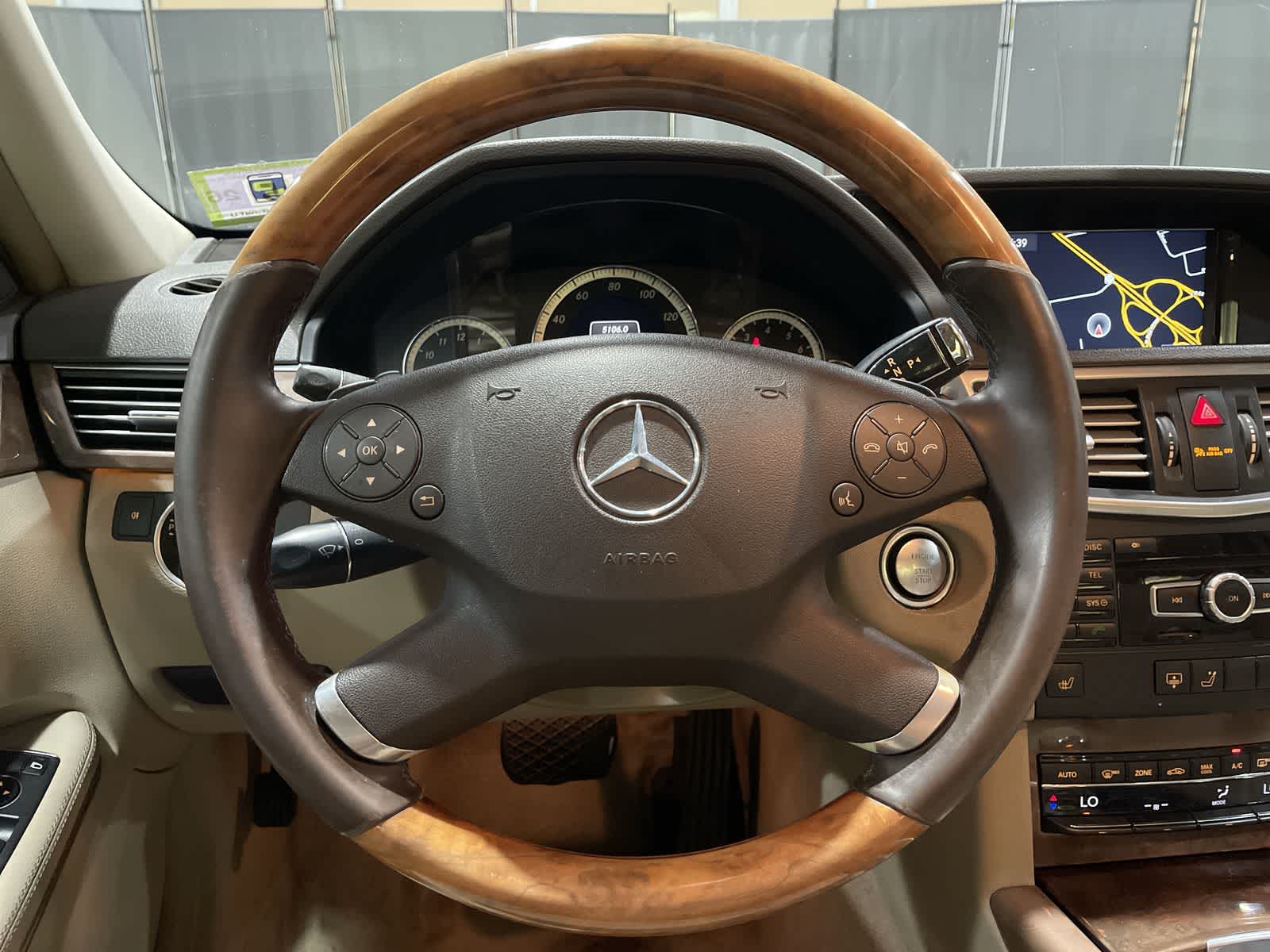 Thumbnail: 2013 Mercedes-Benz E-Class - 27