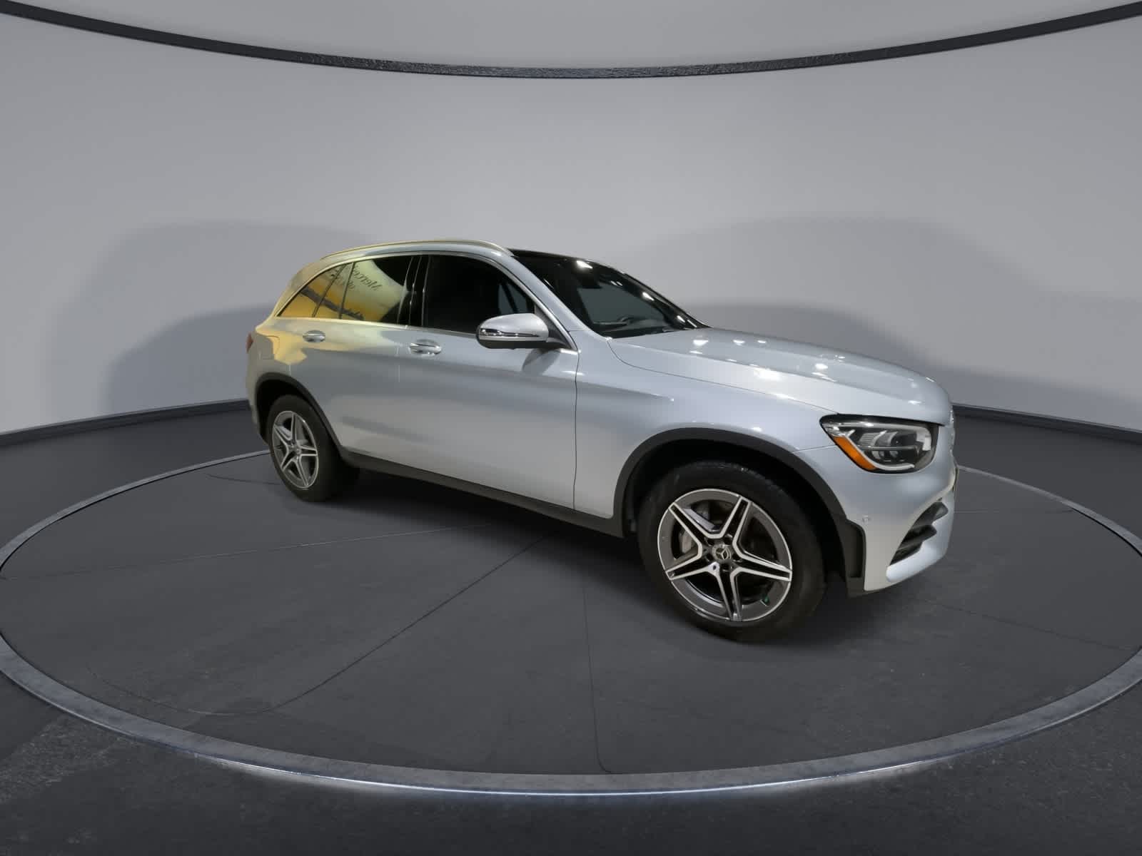 2022 Mercedes Benz GLC 300 4MATIC photo 2