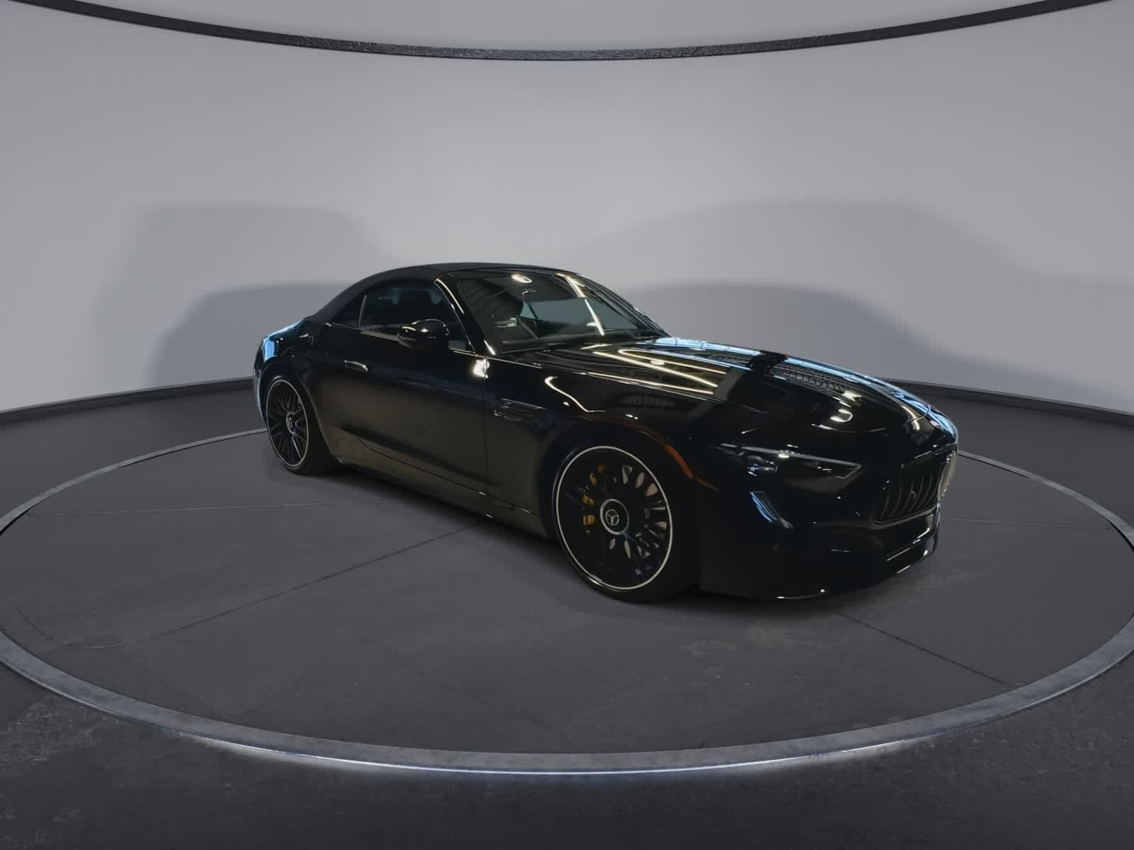 Thumbnail: 2022 Mercedes-Benz SL-Class - 2