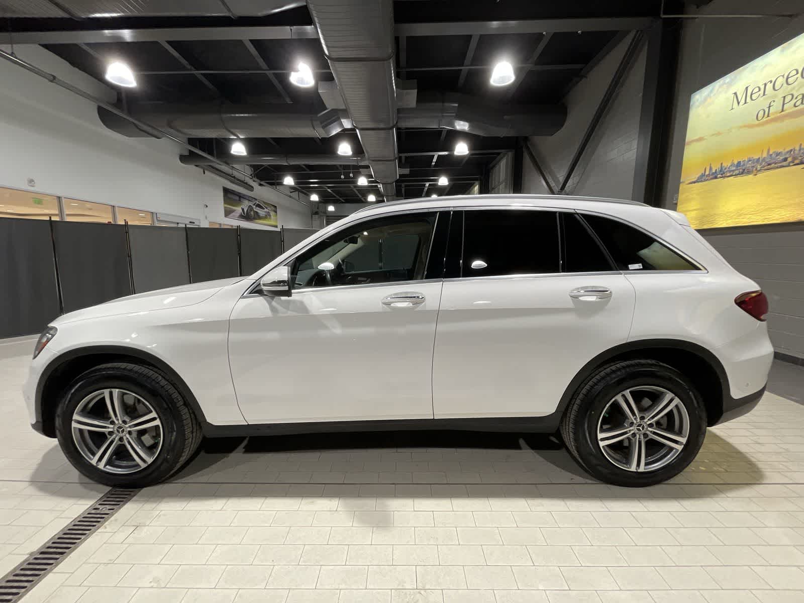 Thumbnail: 2022 Mercedes-Benz GLC - 15