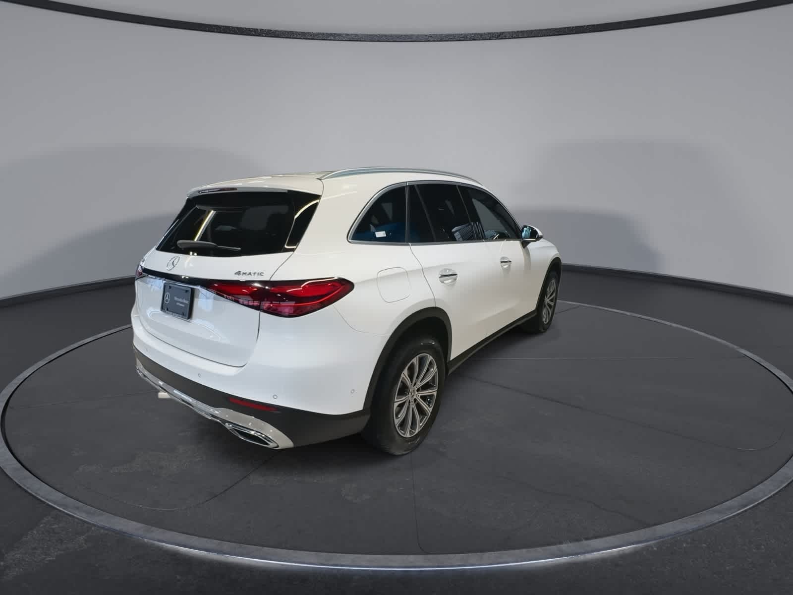 Thumbnail: 2024 Mercedes-Benz GLC - 11