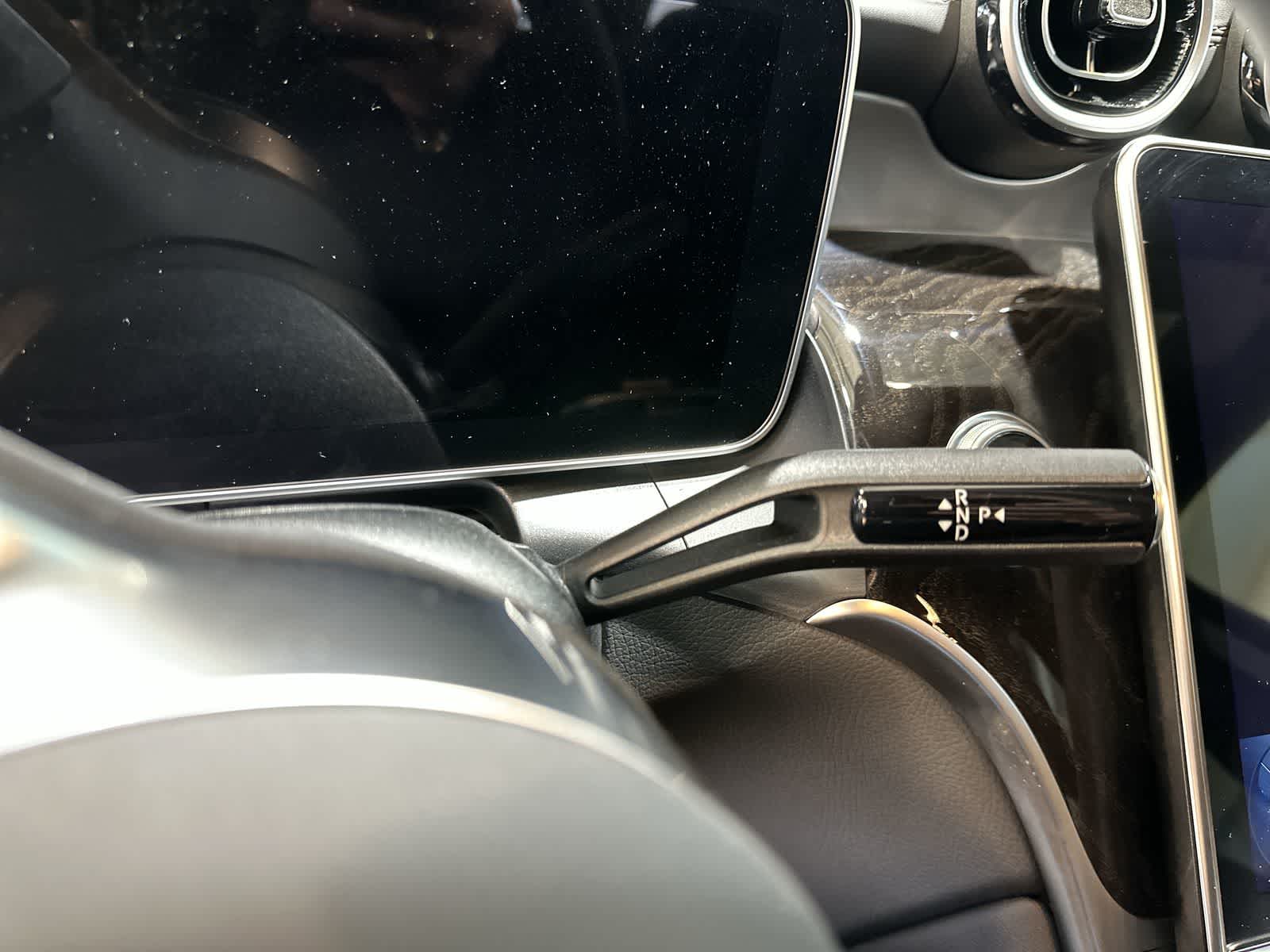 Thumbnail: 2024 Mercedes-Benz GLC - 29