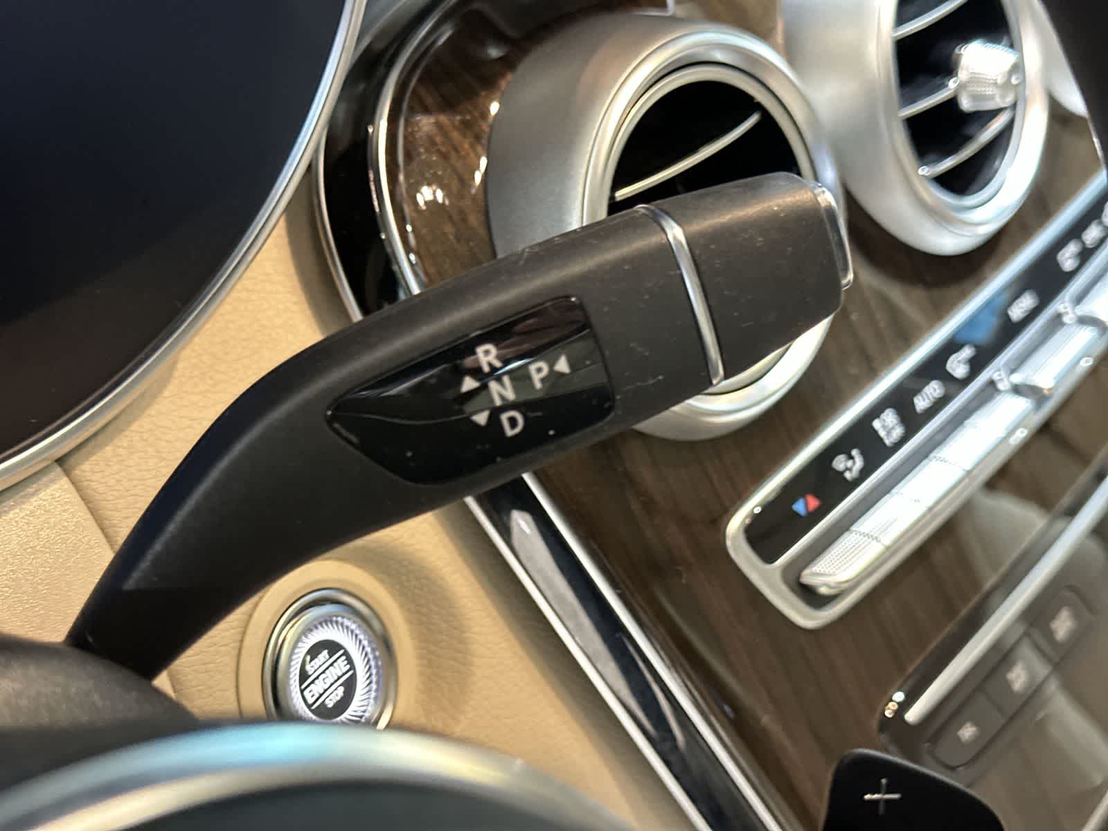 Thumbnail: 2023 Mercedes-Benz GLC - 29