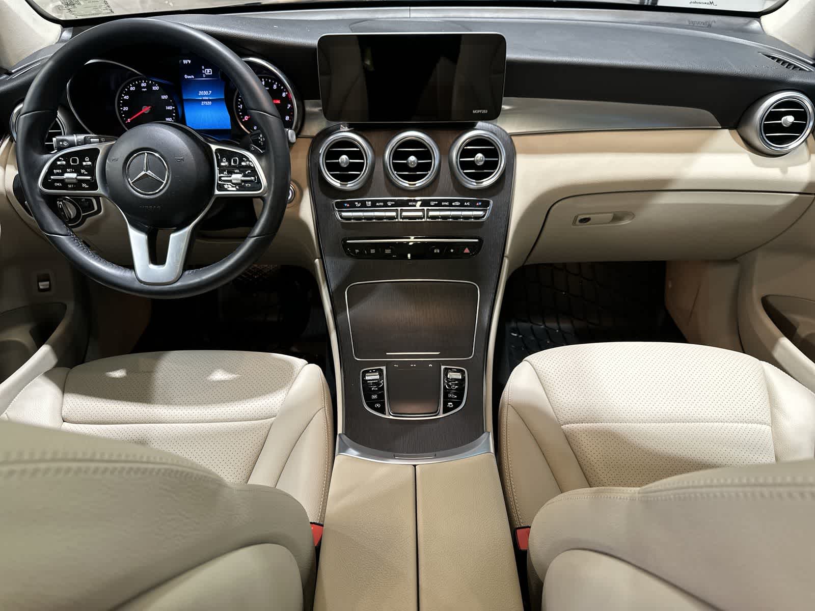 Thumbnail: 2022 Mercedes-Benz GLC - 22