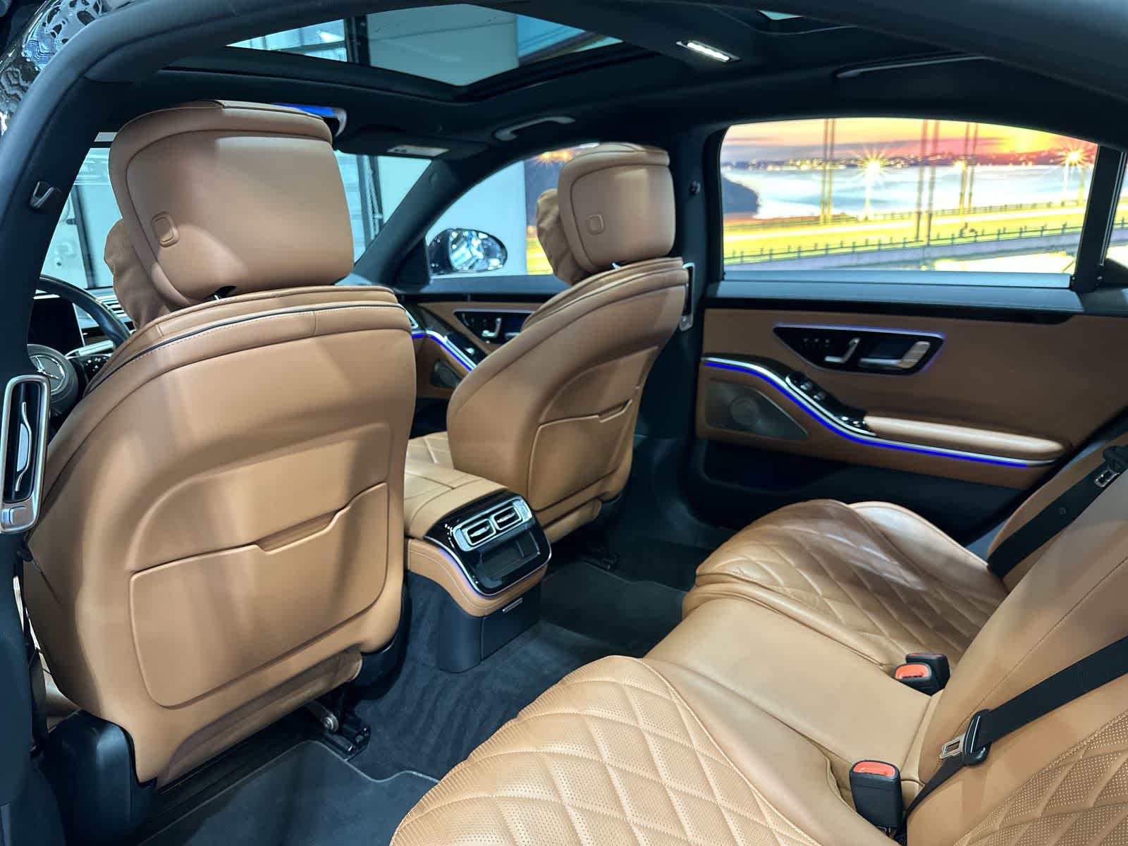 Thumbnail: 2022 Mercedes-Benz S-Class - 24