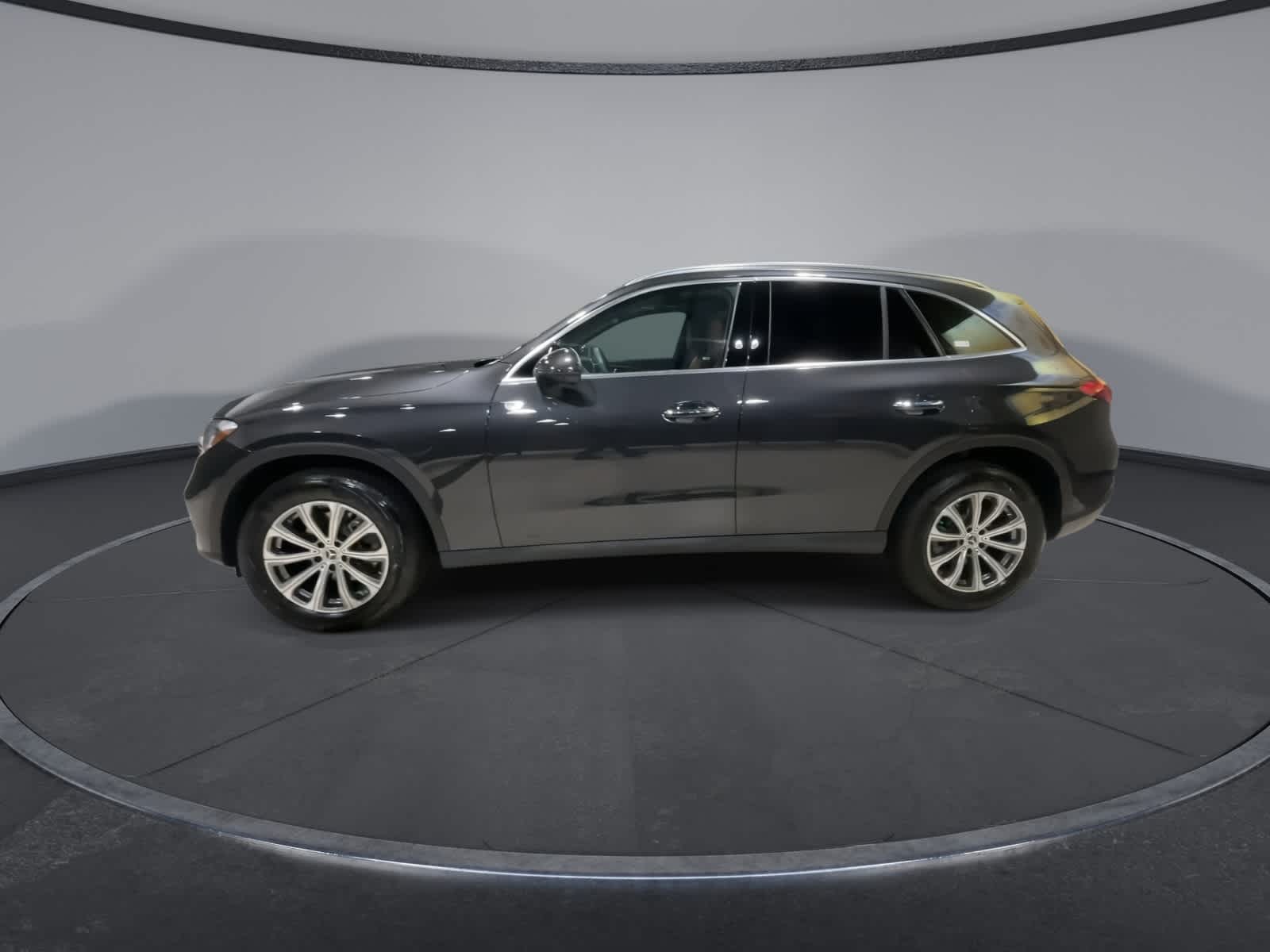 Thumbnail: 2025 Mercedes-Benz GLC - 7