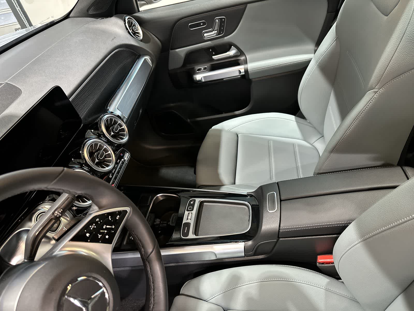 Thumbnail: 2026 Mercedes-Benz GLB - 28