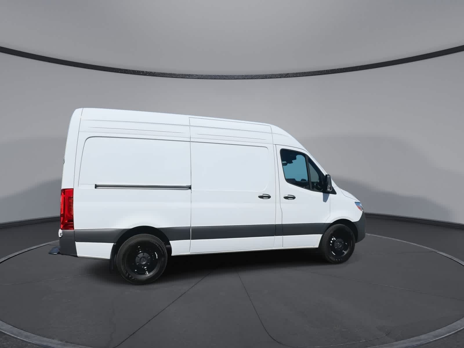 Thumbnail: 2025 Mercedes-Benz Sprinter - 3