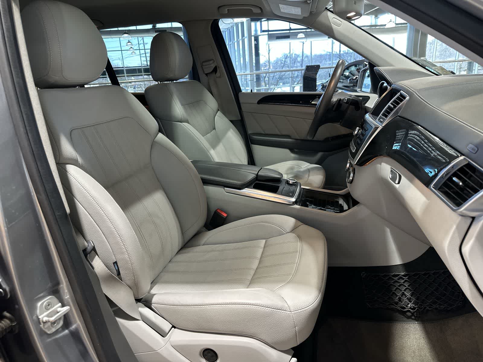 Thumbnail: 2016 Mercedes-Benz GL-Class - 26