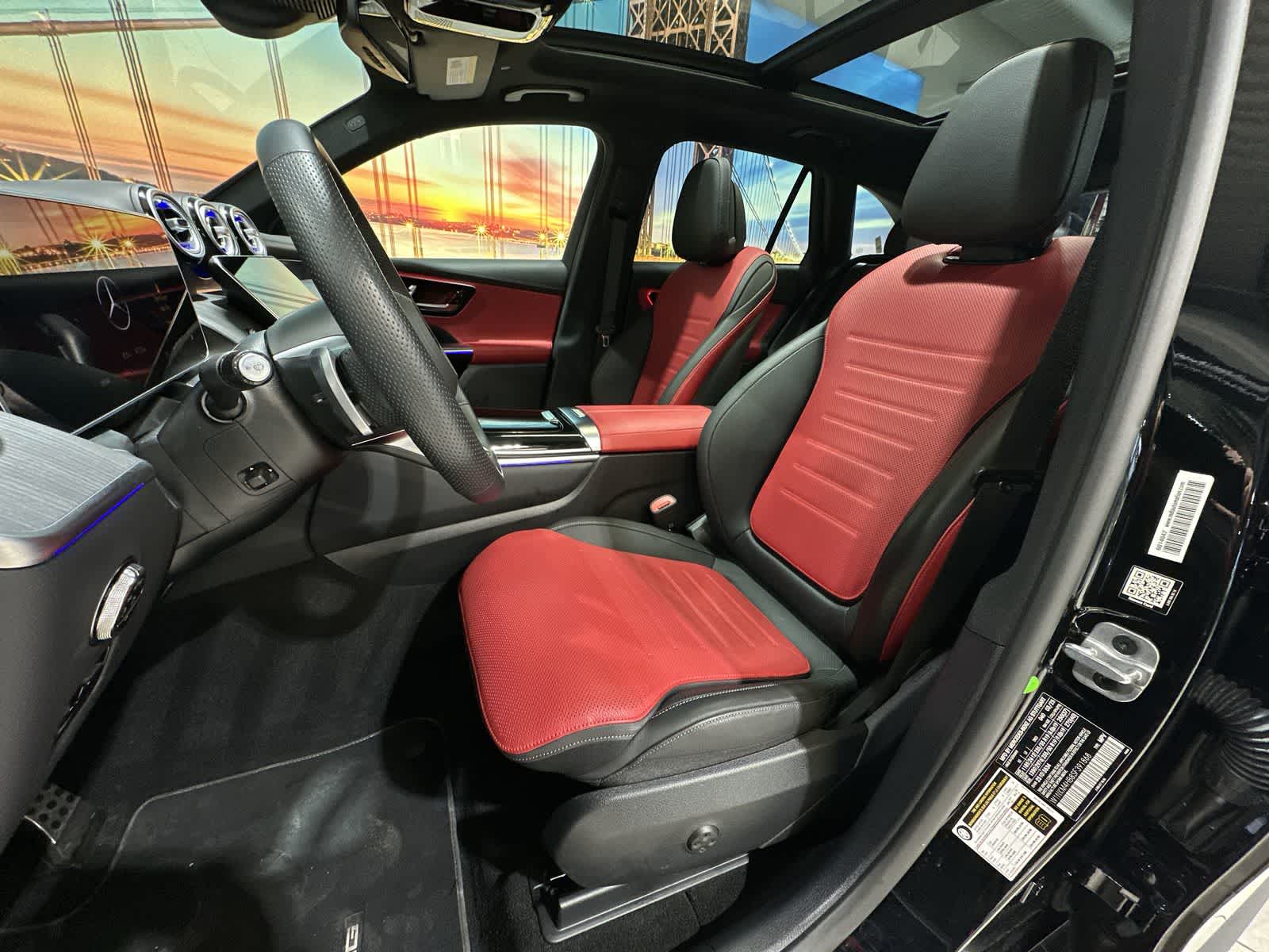 Thumbnail: 2025 Mercedes-Benz GLC - 23