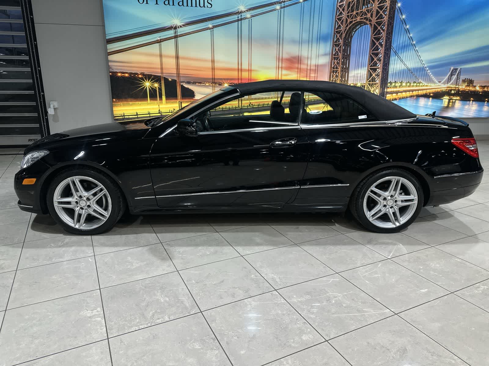 Thumbnail: 2013 Mercedes-Benz E-Class - 15