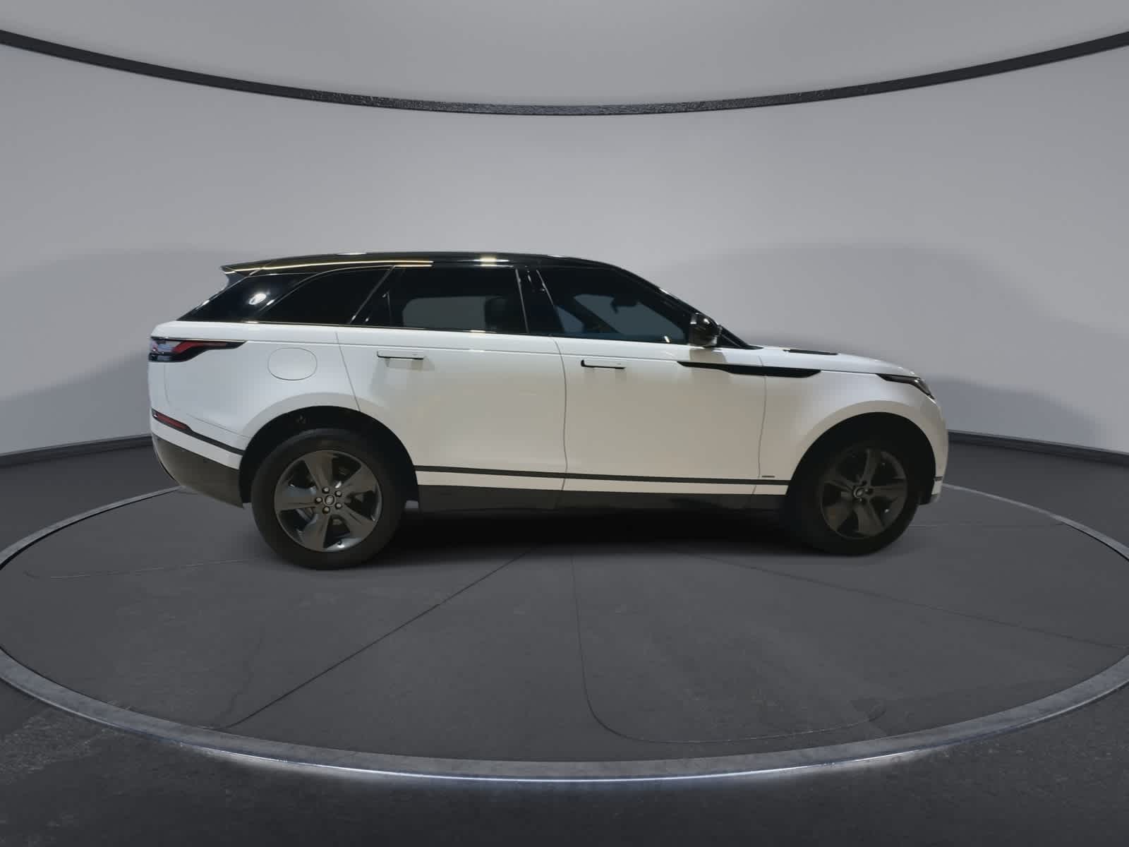 Thumbnail: 2021 Land Rover Range Rover Velar - 12