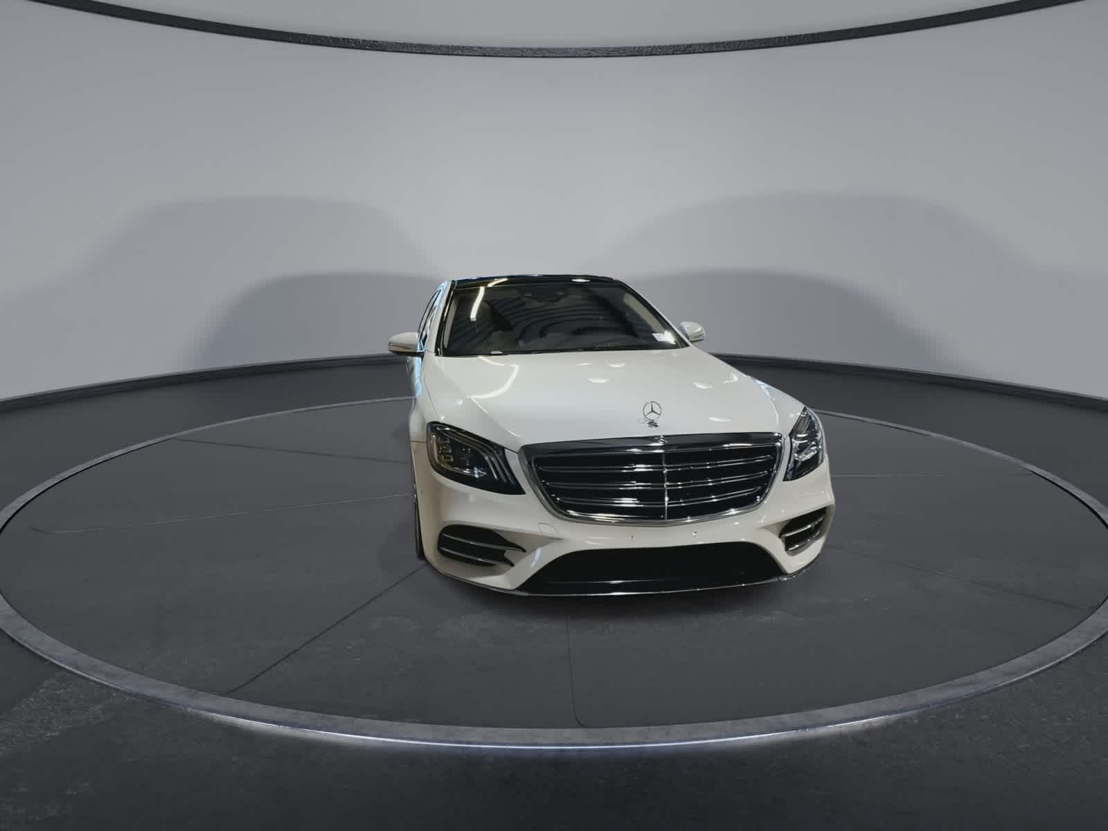 Thumbnail: 2019 Mercedes-Benz S-Class - 3