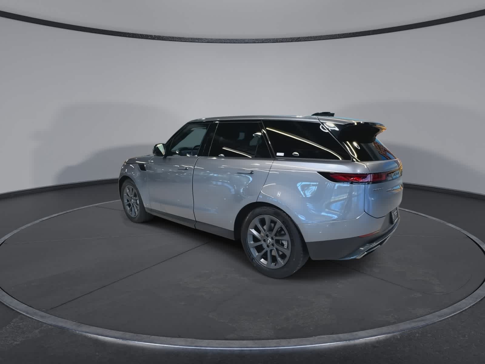 Thumbnail: 2024 Land Rover Range Rover Sport - 8