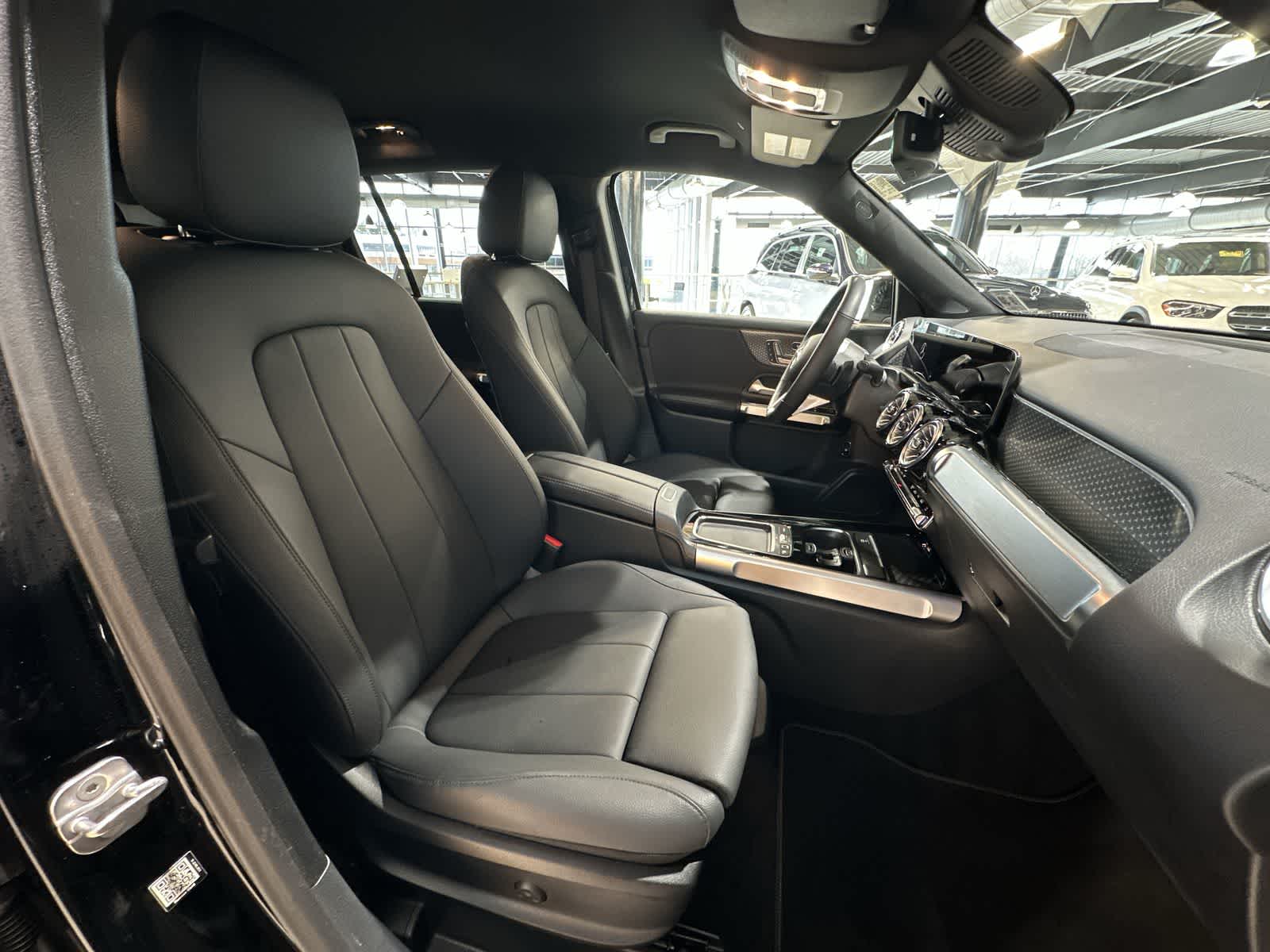 Thumbnail: 2025 Mercedes-Benz GLB - 26