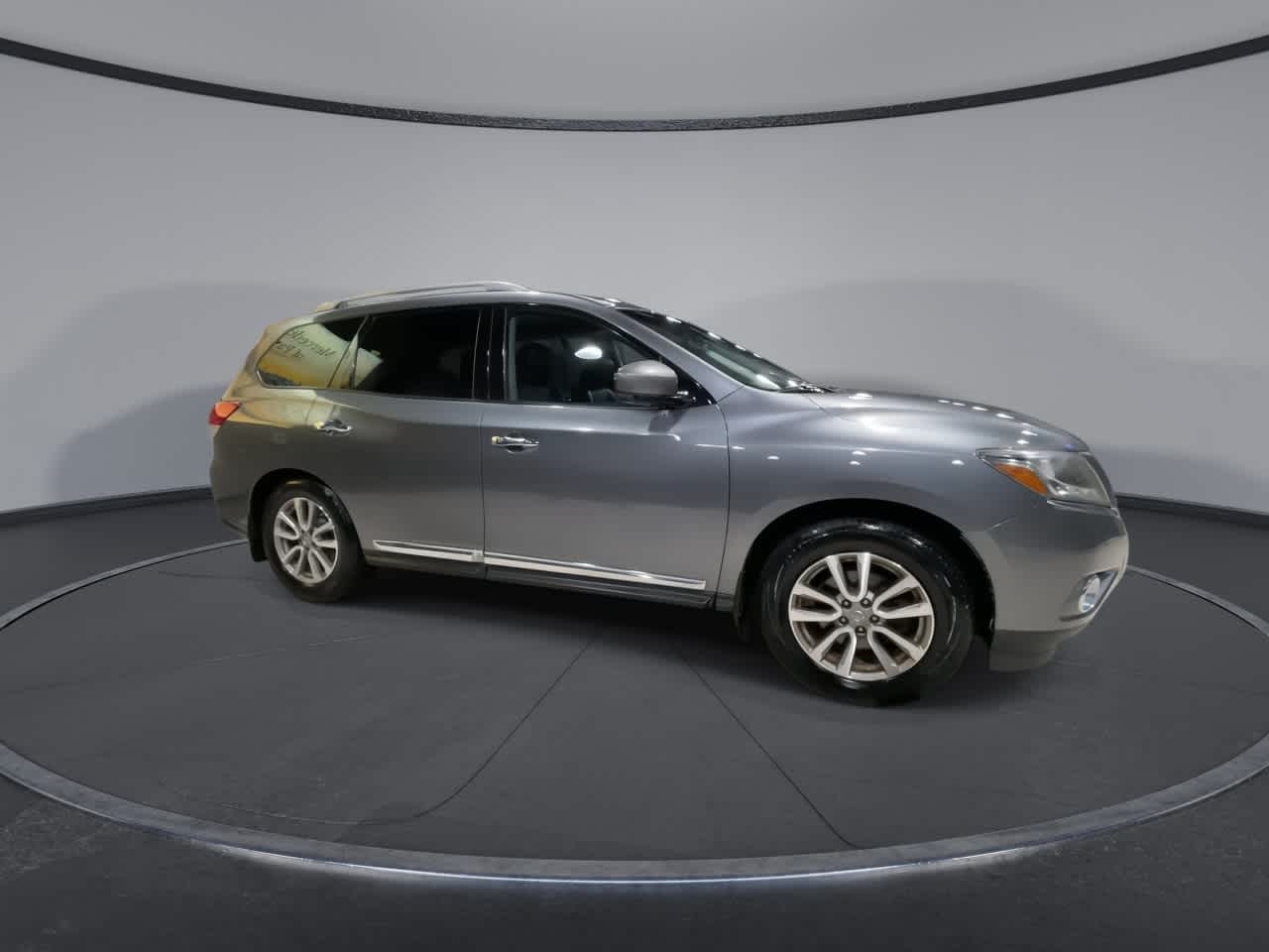 Thumbnail: 2015 Nissan Pathfinder - 2