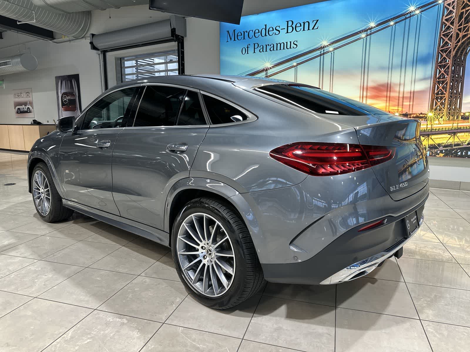 Thumbnail: 2025 Mercedes-Benz GLE - 15