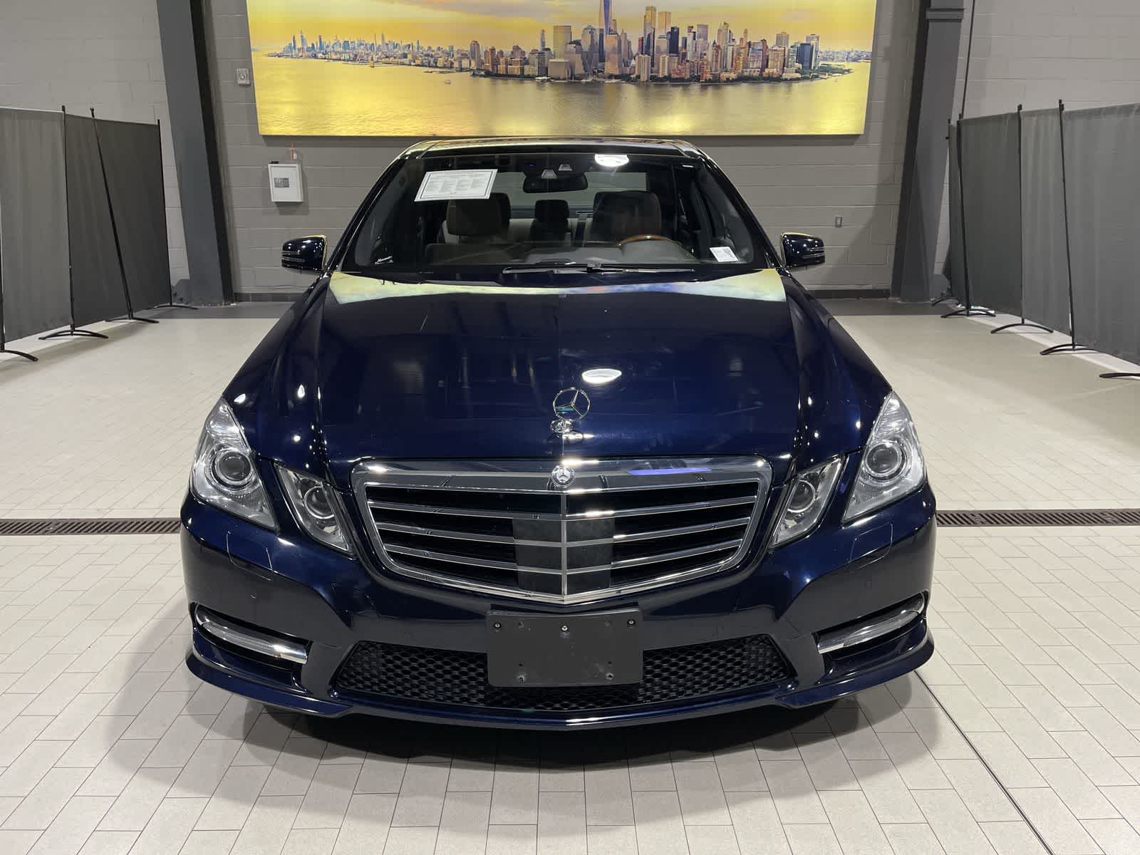 Thumbnail: 2013 Mercedes-Benz E-Class - 18