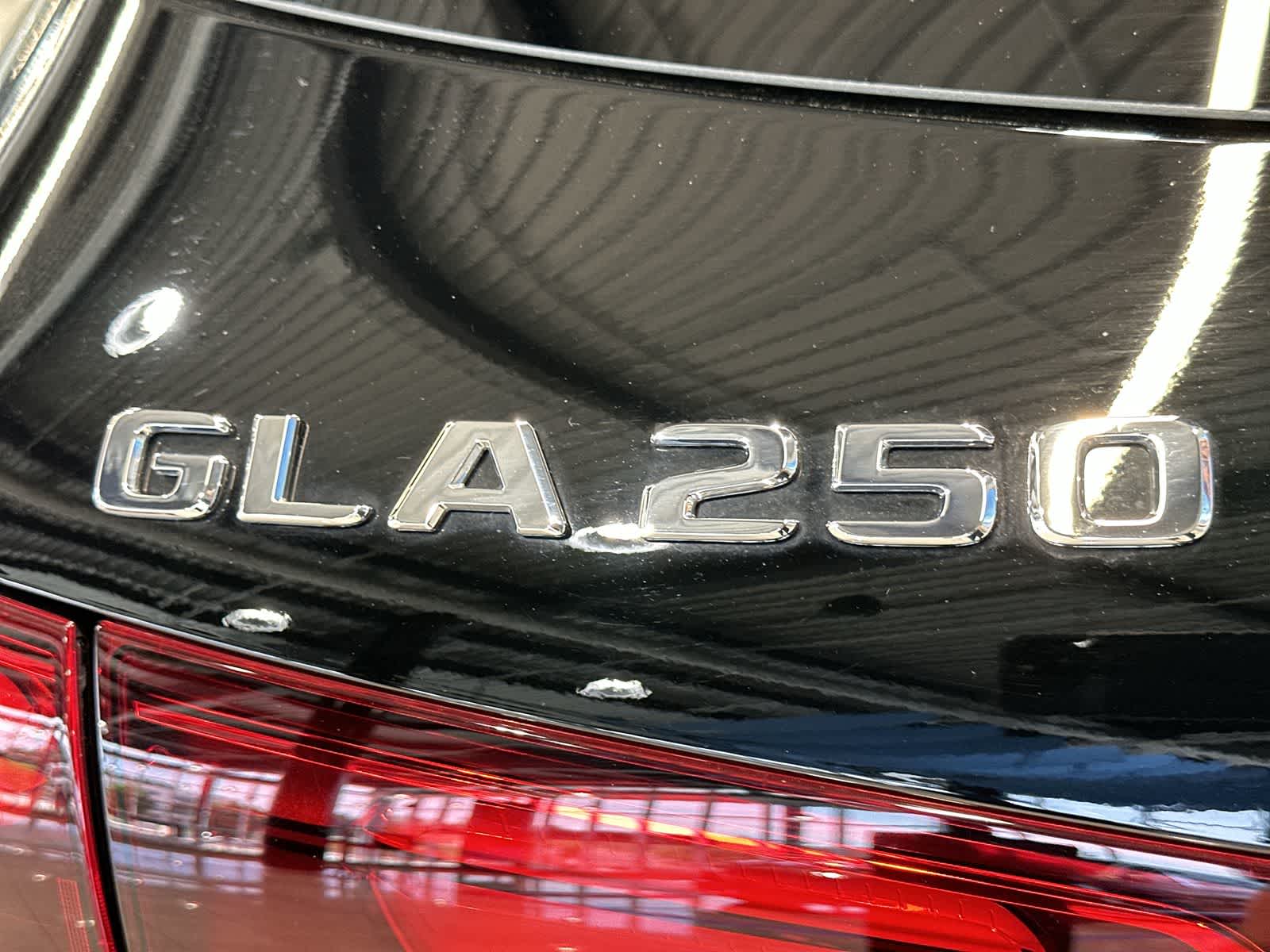 Thumbnail: 2026 Mercedes-Benz GLB - 19