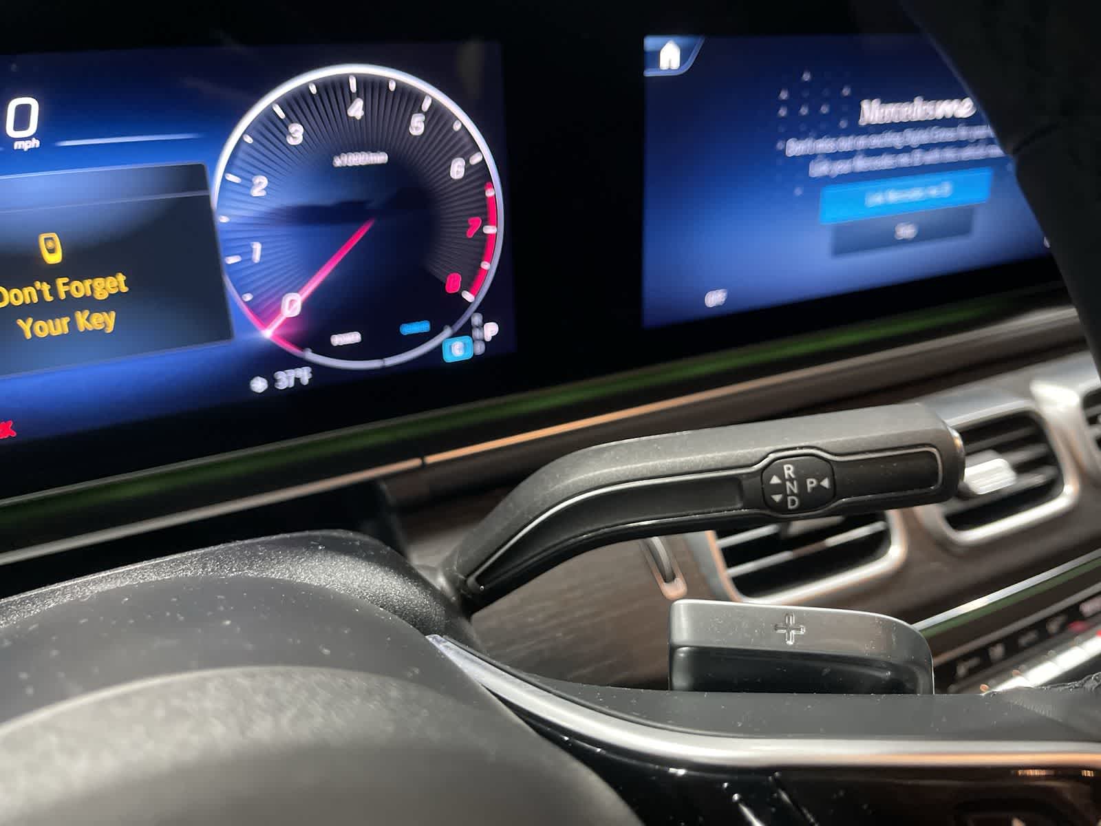 Thumbnail: 2025 Mercedes-Benz GLE - 29