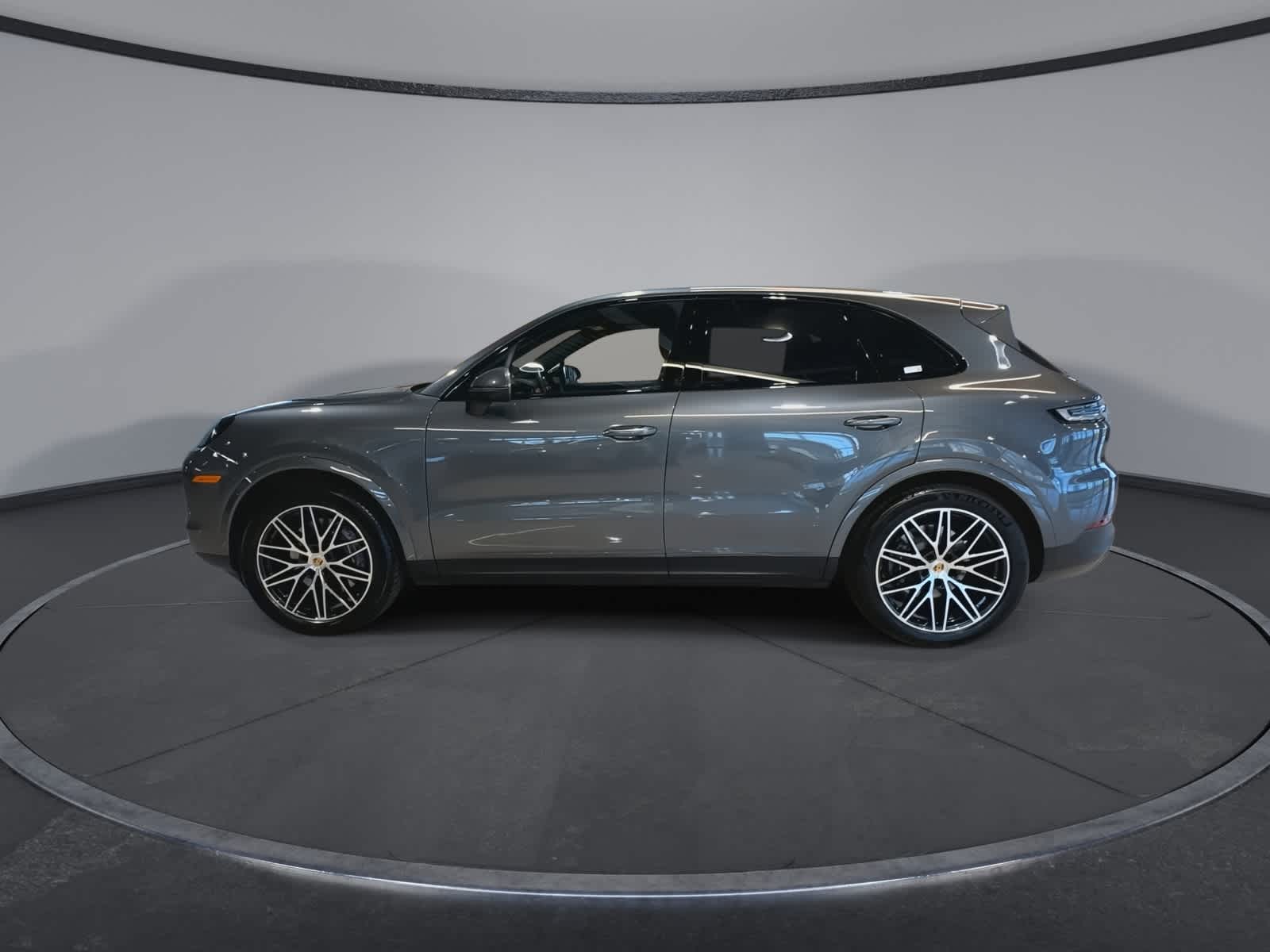 Thumbnail: 2024 Porsche Cayenne - 7