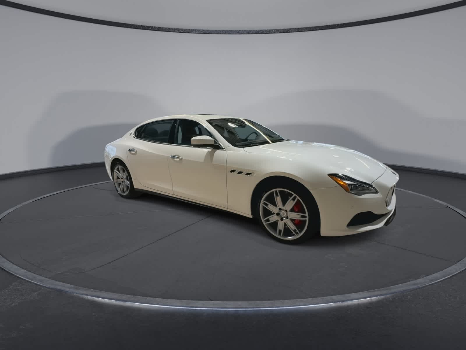 Thumbnail: 2021 Maserati Quattroporte - 2
