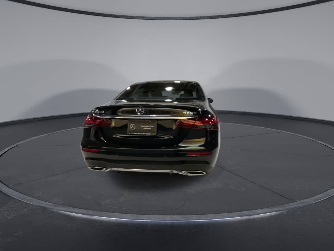 Thumbnail: 2022 Mercedes-Benz E-Class - 8