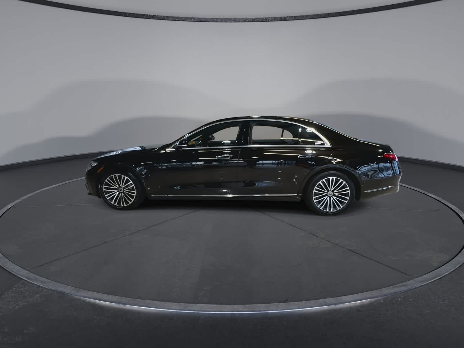 Thumbnail: 2022 Mercedes-Benz S-Class - 7