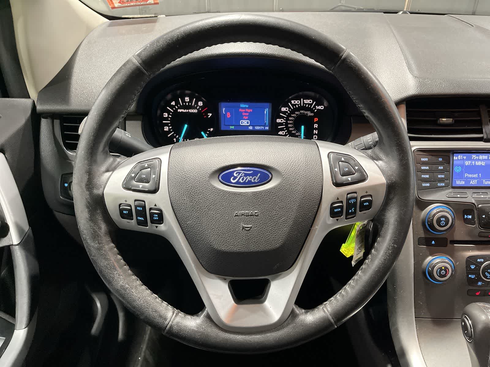 Thumbnail: 2013 Ford Edge - 27