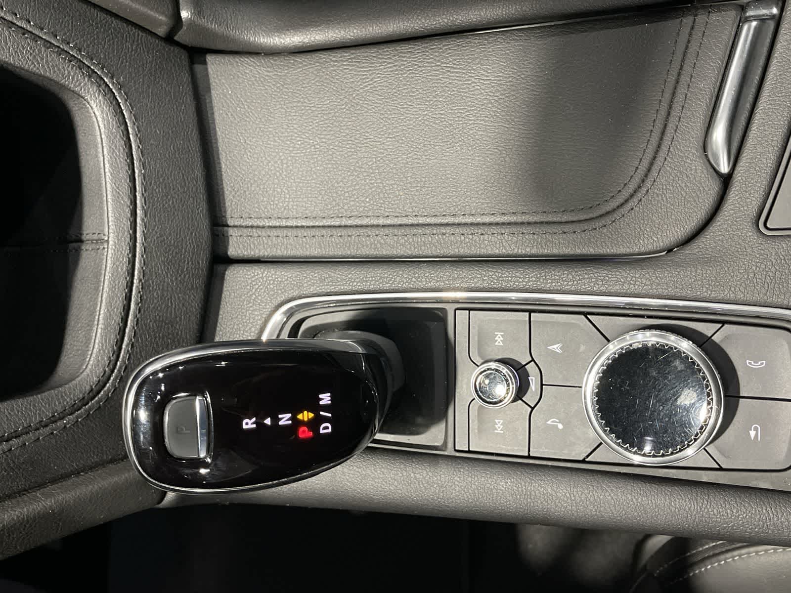 Thumbnail: 2022 Cadillac XT6 - 29