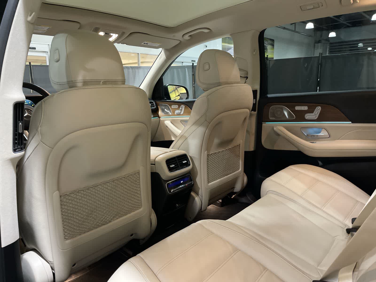 Thumbnail: 2022 Mercedes-Benz GLS - 24